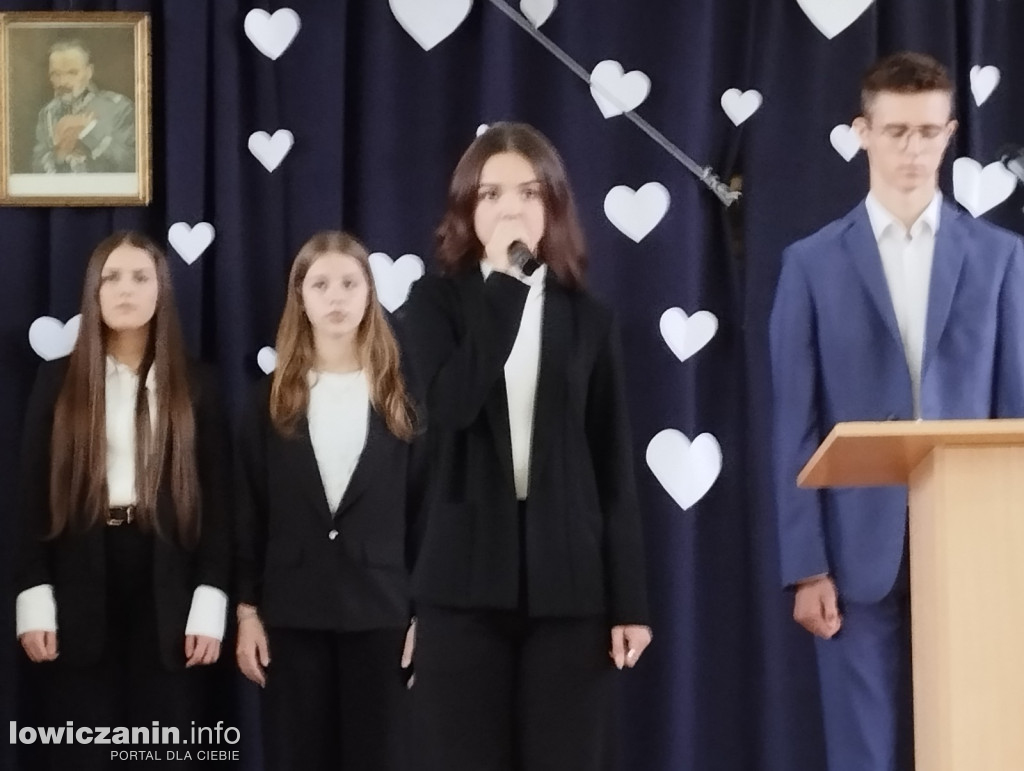 Łowicz. Obchody Święta Niepodległości w ZSP 4