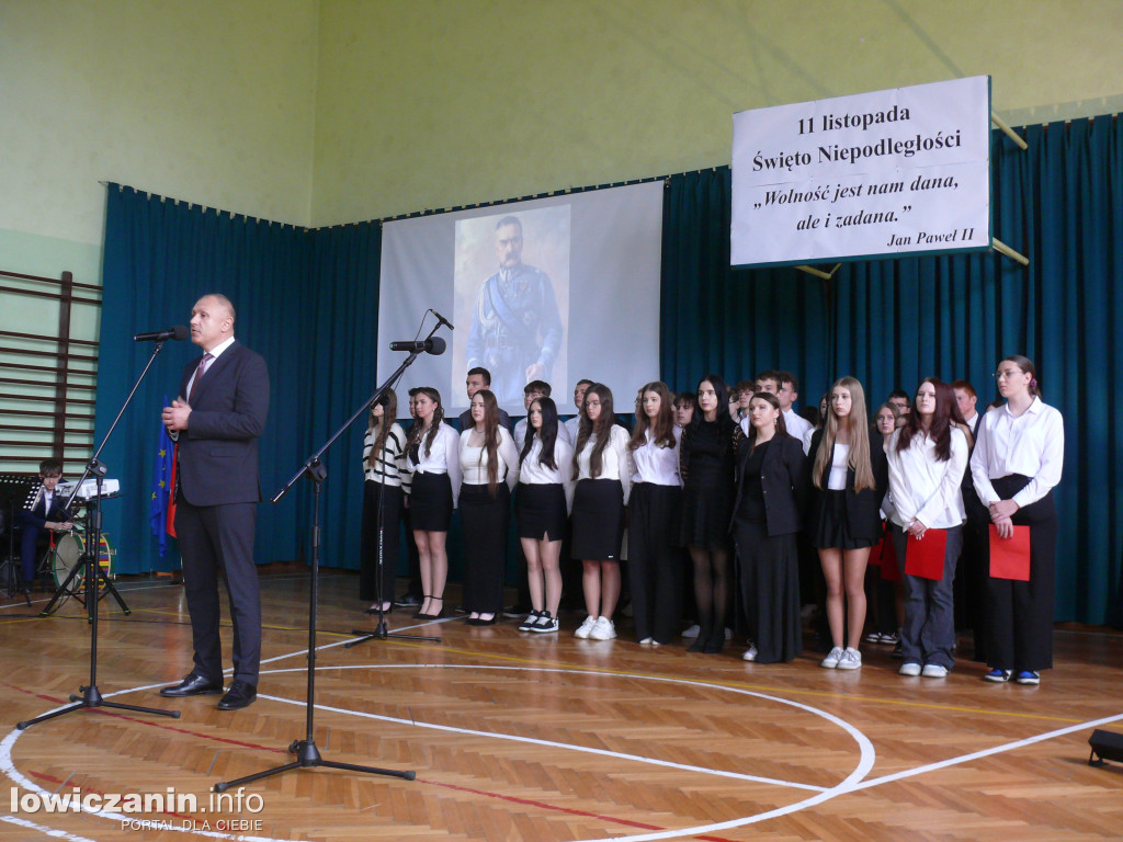 Narodowe Święto Niepodległości w szkole blichowskiej