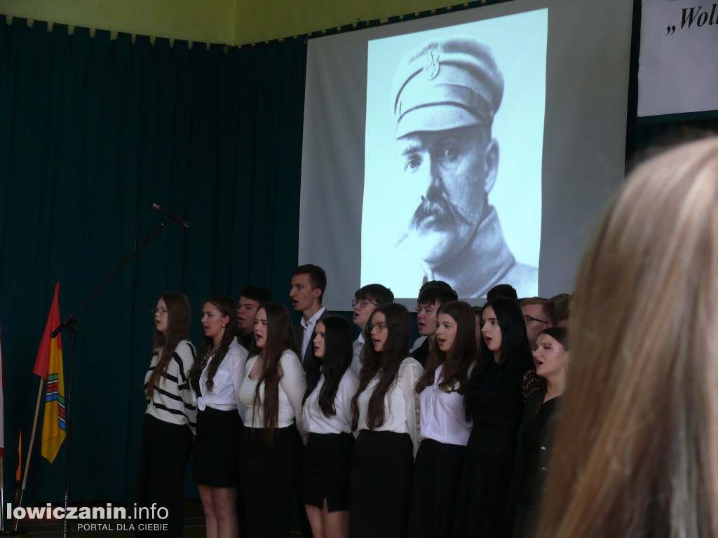 Narodowe Święto Niepodległości w szkole blichowskiej