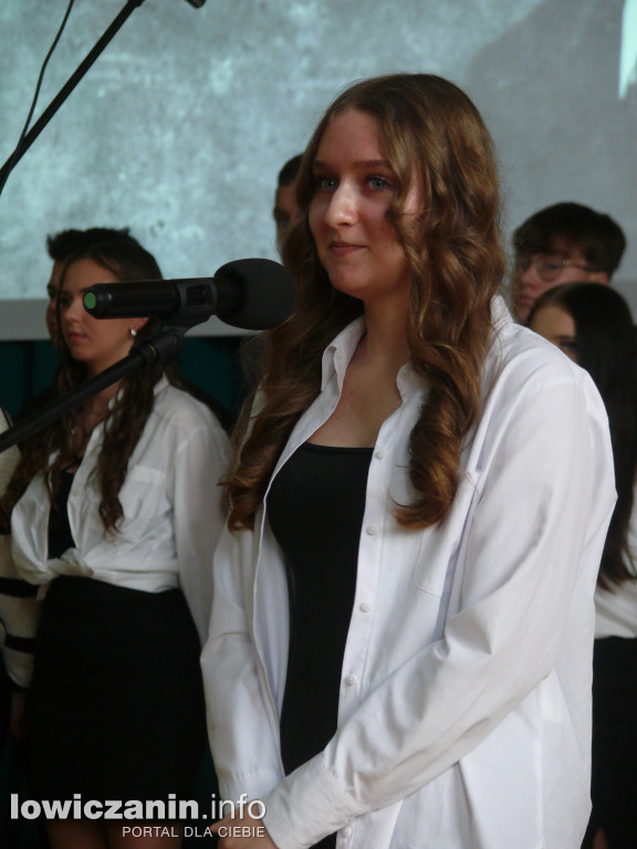 Narodowe Święto Niepodległości w szkole blichowskiej