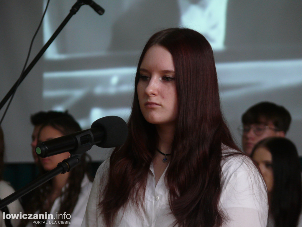 Narodowe Święto Niepodległości w szkole blichowskiej