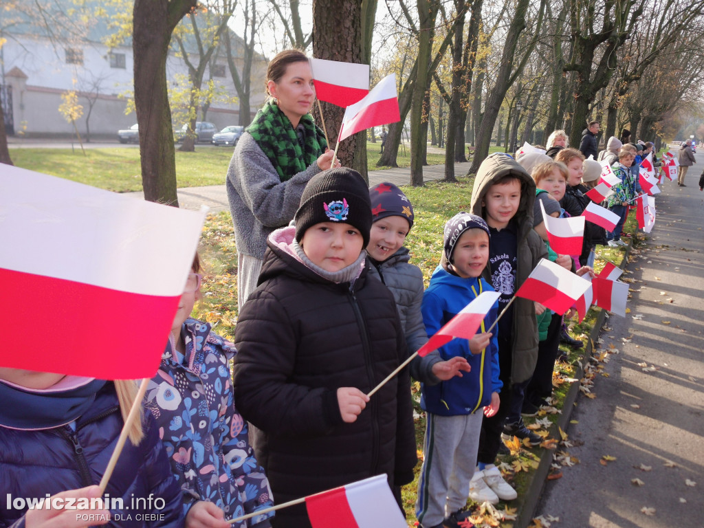 Pochód szkoły pijarskiej w Łowiczu