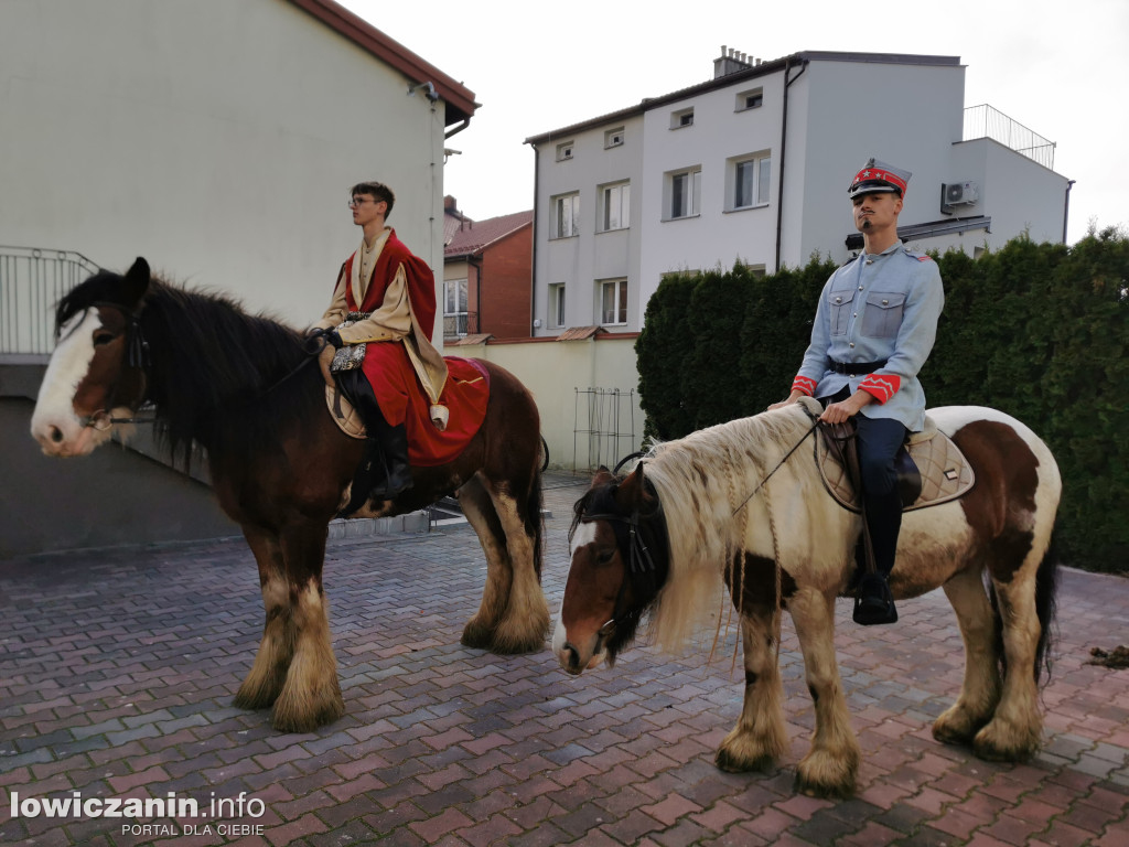 Pochód szkoły pijarskiej w Łowiczu