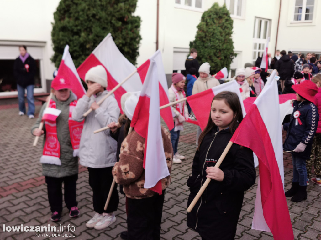 Pochód szkoły pijarskiej w Łowiczu
