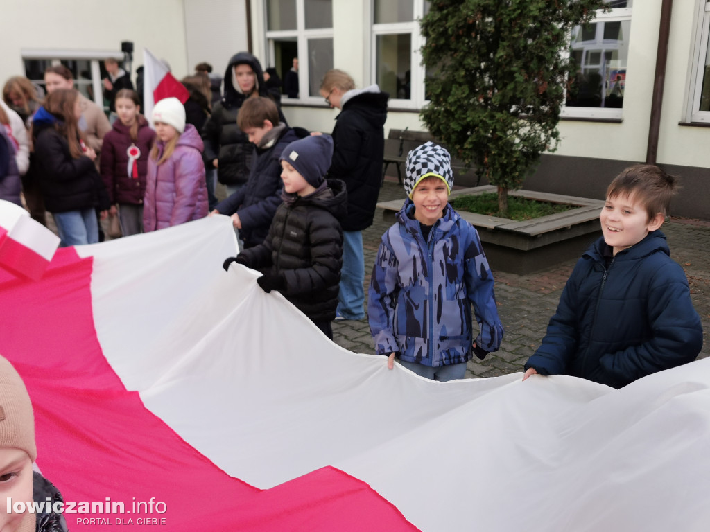 Pochód szkoły pijarskiej w Łowiczu