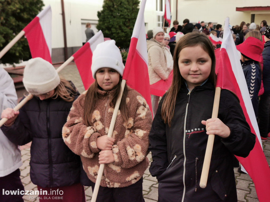 Pochód szkoły pijarskiej w Łowiczu