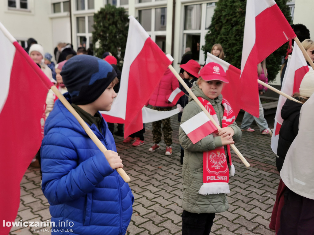 Pochód szkoły pijarskiej w Łowiczu