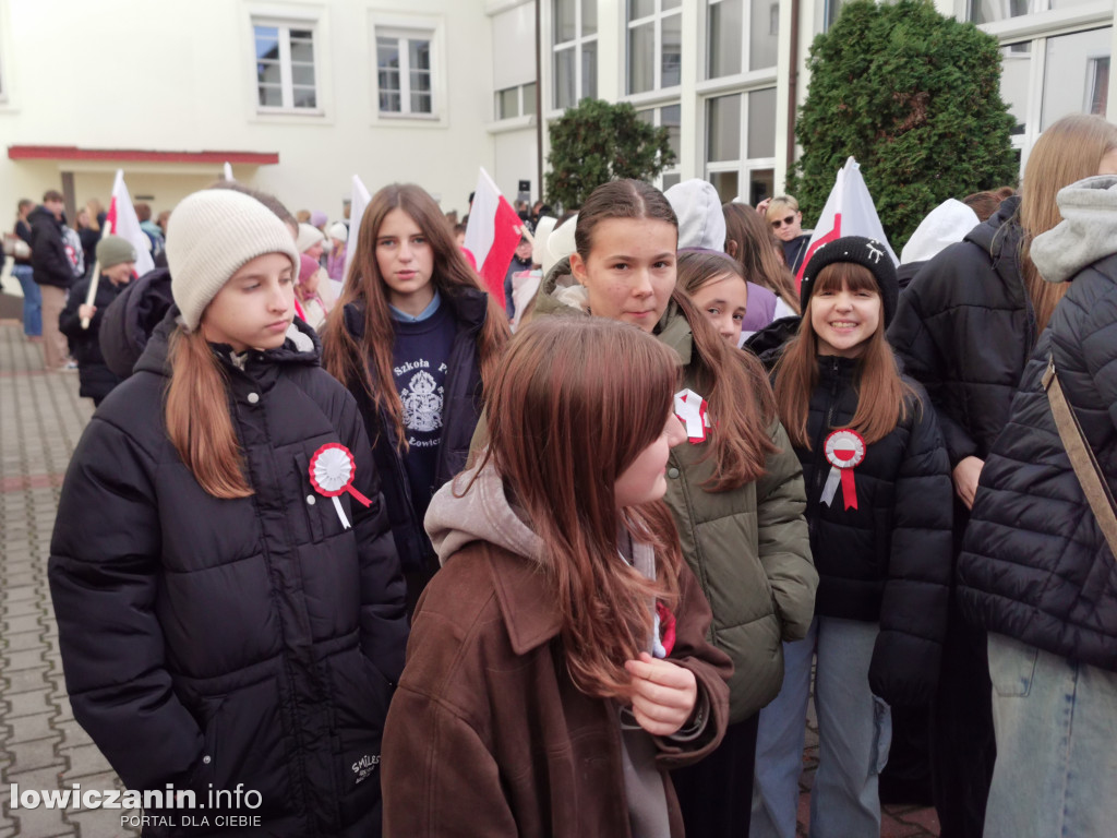 Pochód szkoły pijarskiej w Łowiczu
