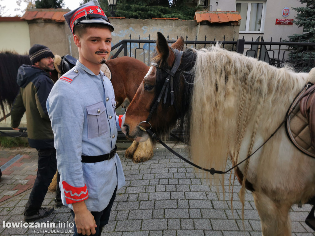 Pochód szkoły pijarskiej w Łowiczu