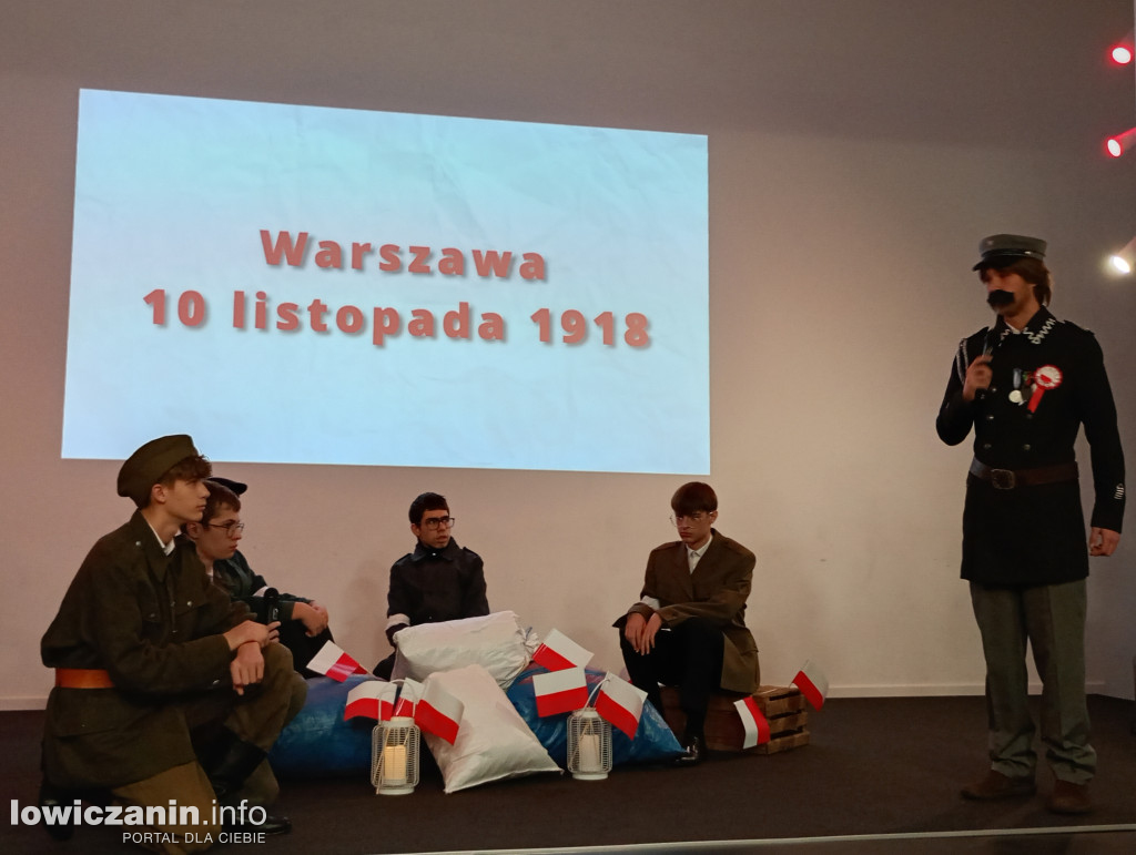 Patriotycznie w II LO