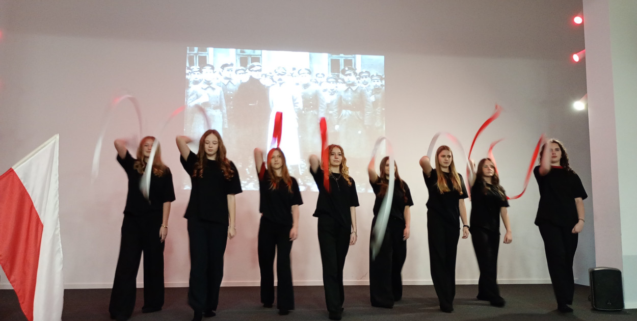 Patriotycznie w II LO