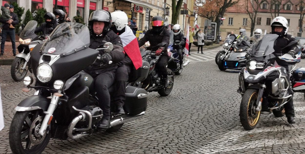 Motocykliści uczcili Niepodległość