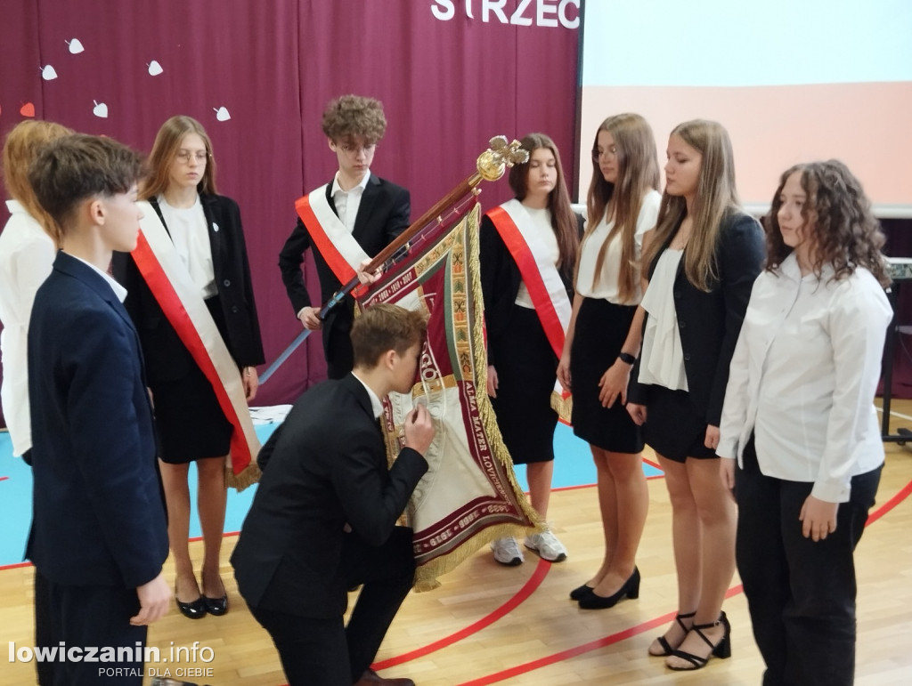 Łowicz. Uroczystości patriotyczne w I LO