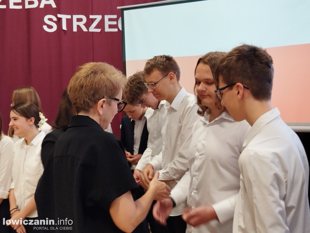 Łowicz. Uroczystości patriotyczne w I LO