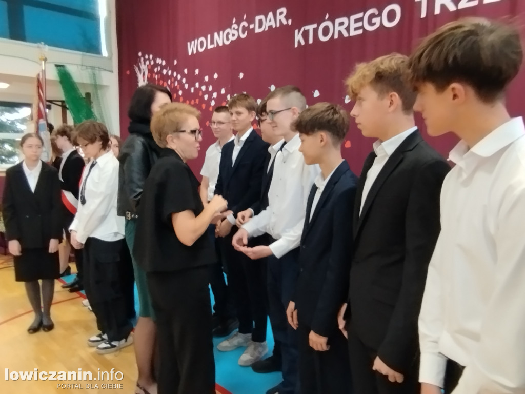 Łowicz. Uroczystości patriotyczne w I LO