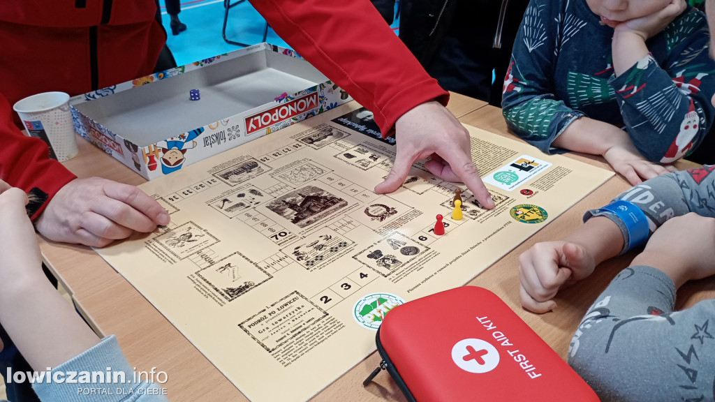 Łowicz gra do późnego wieczora