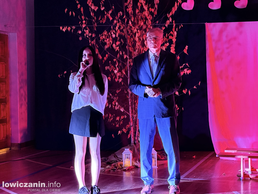 Wieczorek patriotyczny w SP 4 Łowicz