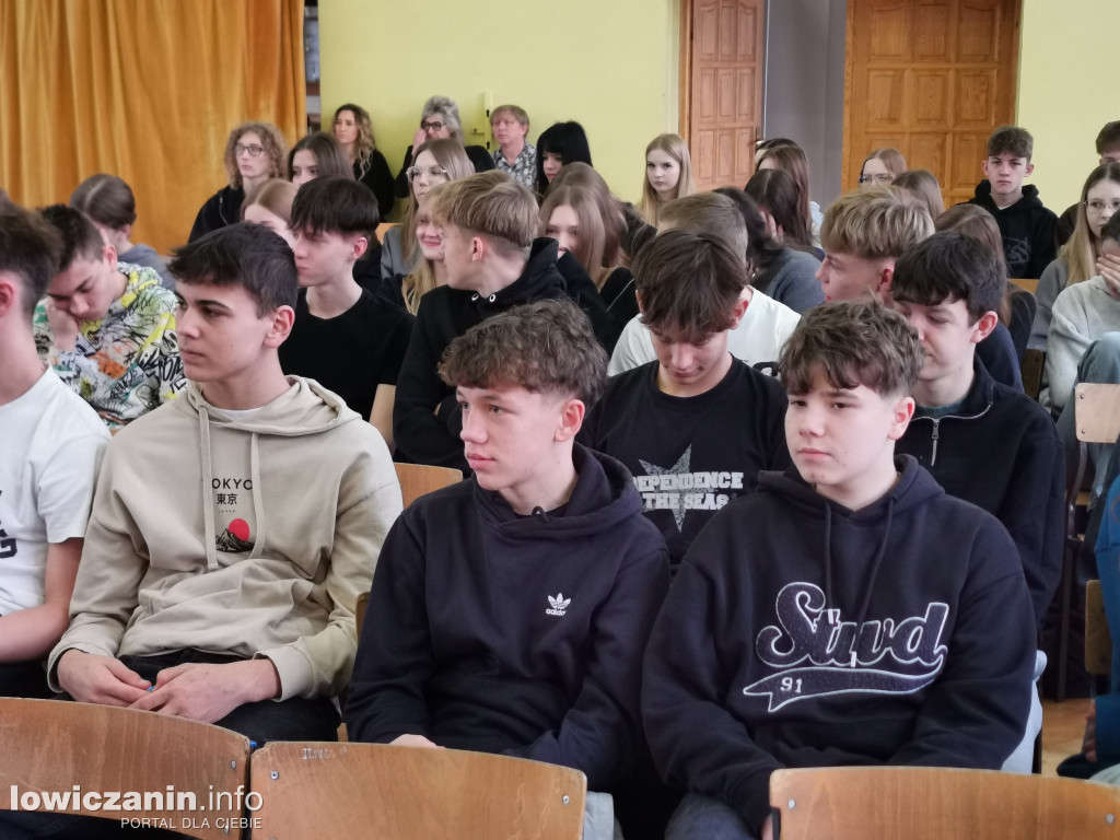 Debata o zdrowiu psychicznym w Ekonomiku