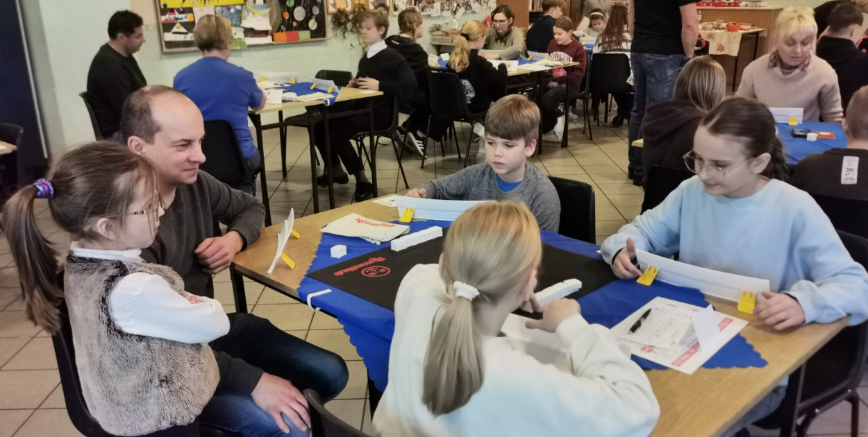 II Parfaialny Turniej Rummikub na os. Dąbrowskiego