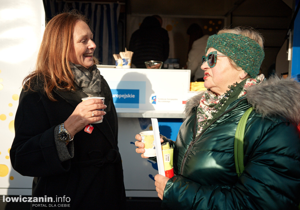 Żychlin z nową drogą i rondami.