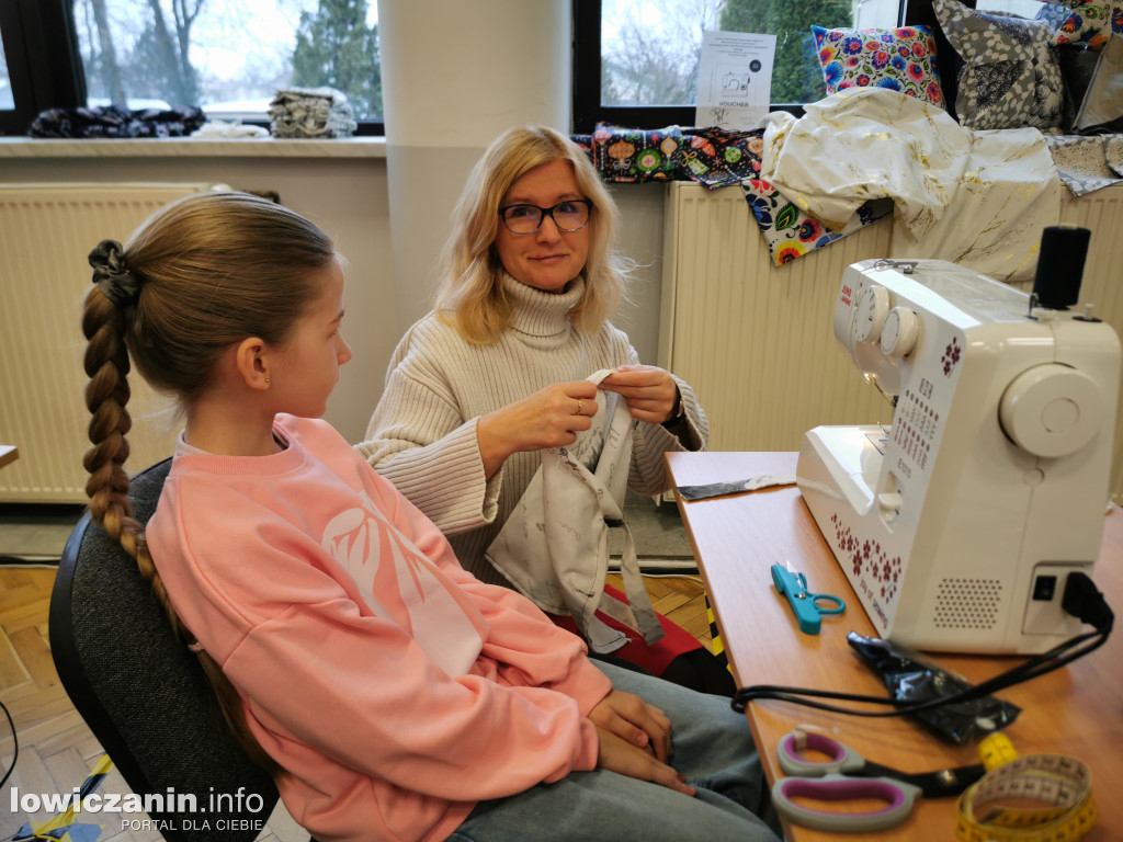 Kiermasz bożonarodzeniowy w szkole przy Ułańskiej