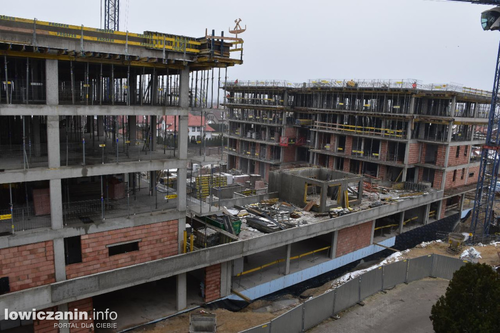 Tak rosną nowe bloki na Bratkowicach