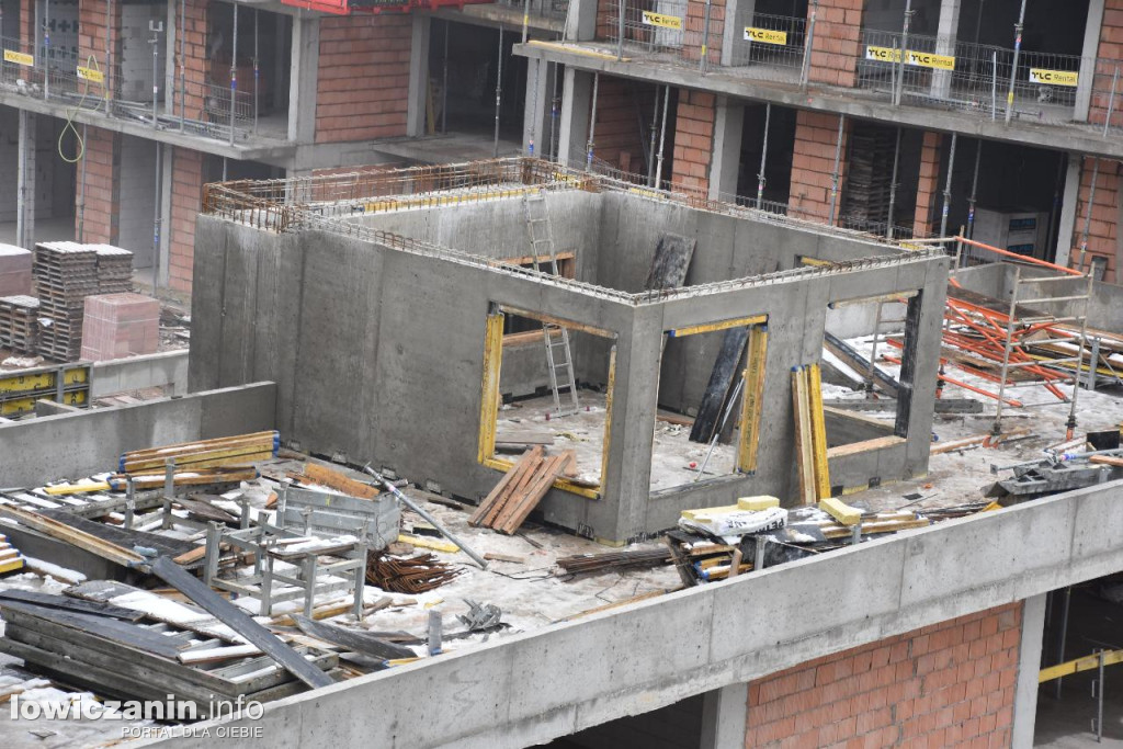 Tak rosną nowe bloki na Bratkowicach