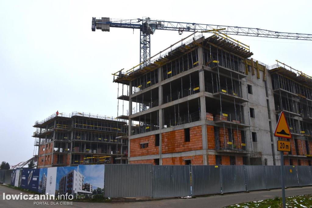Tak rosną nowe bloki na Bratkowicach