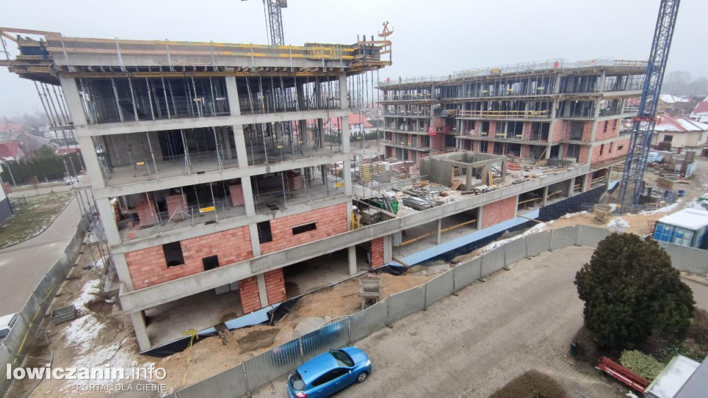 Tak rosną nowe bloki na Bratkowicach