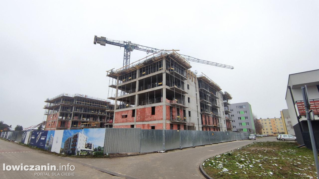 Tak rosną nowe bloki na Bratkowicach