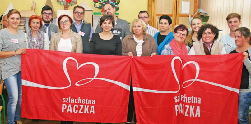 Łowiccy wolontariusze Szlachetnej Paczki, uwiecznieni podczas szkolenia tzw. wdrożeniowego, które odbyło się w SP nr 4 Łowiczu w listopadzie. Fot. Paulina Wiosetek-Kraszewska