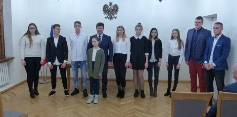 Wręczenie stypendiów sportowych w Głownie. Fot. EWR