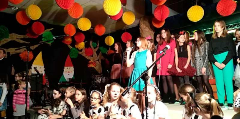 Koncert Noworoczny w SP2 w Głownie. Fot. EWR