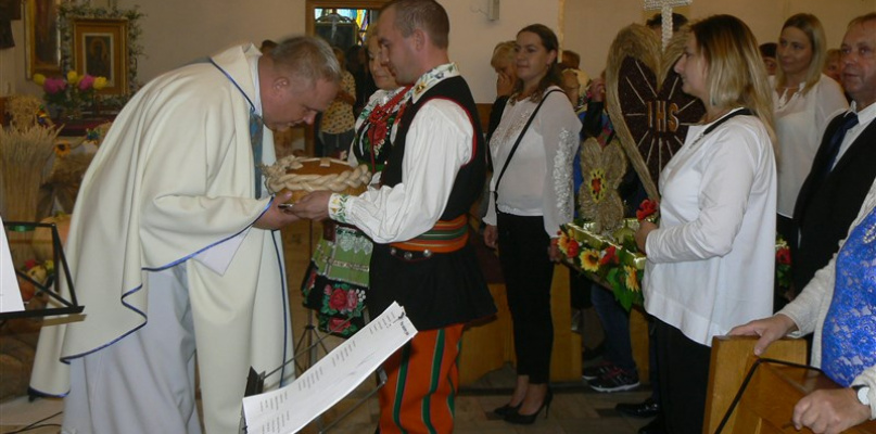 Parafialne dożynki w Mąkolicach. Fot. EWR