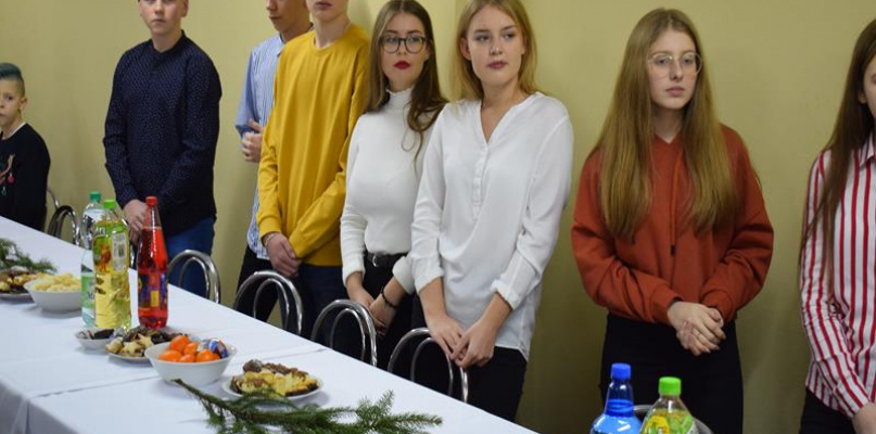 Szczególne podziękowania za rok pełen sukcesów otrzymały Młodzieżowe Drużyny Pożarnicze OSP w Gzince. fot. Tomasz Matusiak