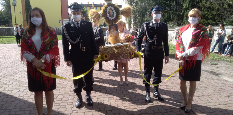 Wieniec dożynkowy przygotowany przez mieszkańców Pilaszkowa