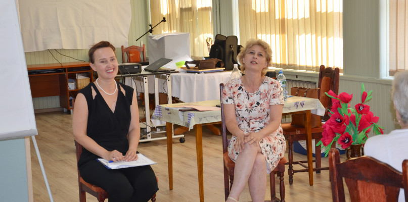 Lena Rogowska-Lewandowska i Joanna Truszczyńska-Reyman - trenerki prowadzące zajęcie w Łowiczu.  