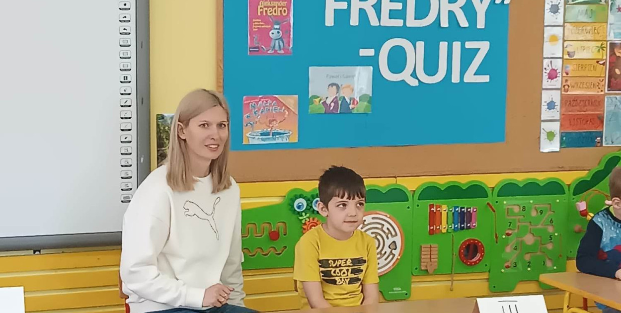 Quiz wiedzy o Aleksandrze Fredrze w Przedszkolu nr 6 w Łowiczu.