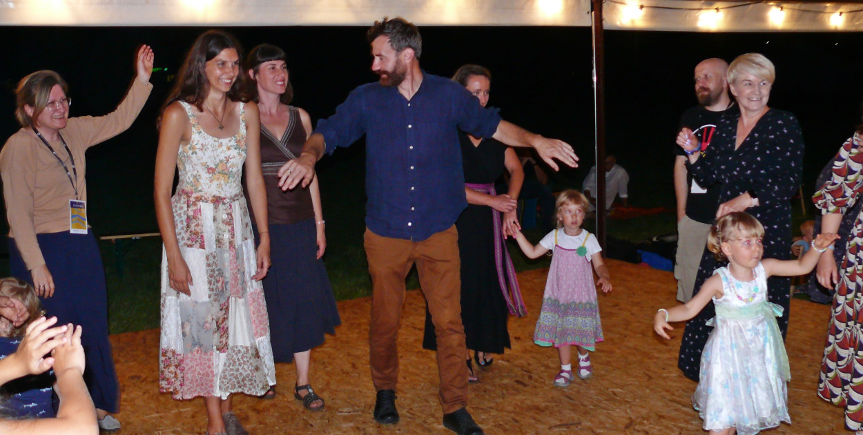 Atrakcje piątku zakończyły się potańcówką. 