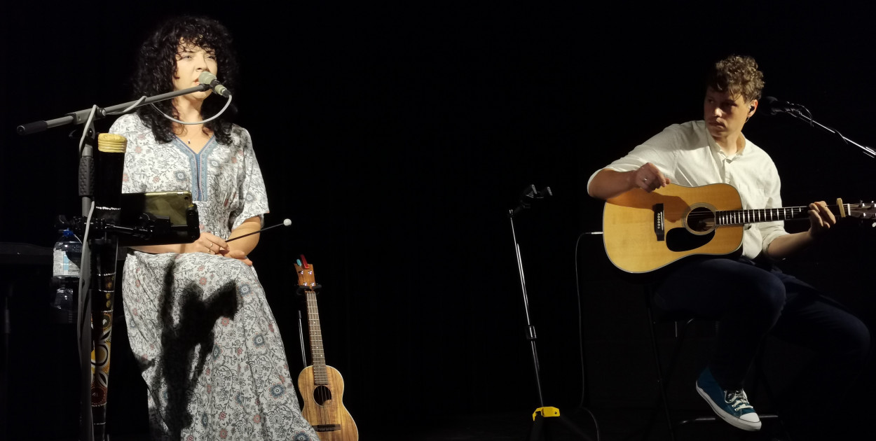 Katarzyna i Nikodem Jacukowie na scenie ŁOK. 