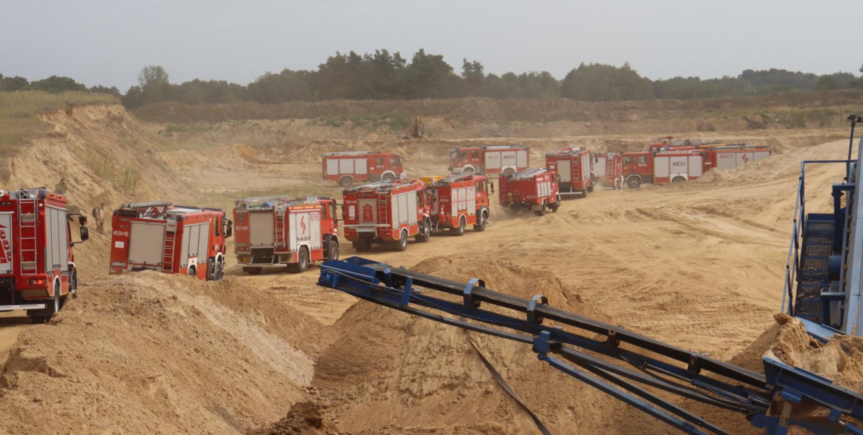 Zdjęcia: Filip Rykała / Sylwester Szczypiński (PSP Łowicz) 