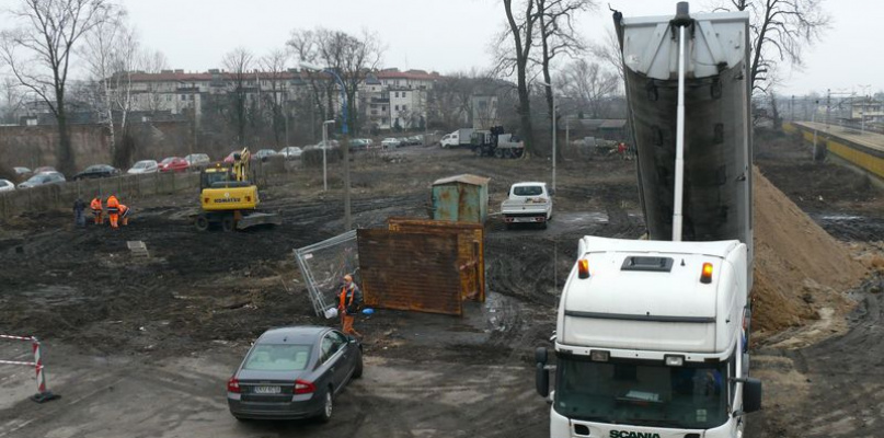 Budowa parkingu przy dworcu Łowicz Główny. fot. tb