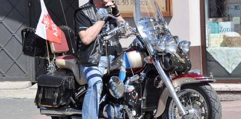 Jerzy Ledzion na Kawasaki VN 800 classic