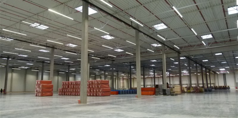 Otwarcie nowego magazynu Castoramy pod Strykowem. Fot. EWR