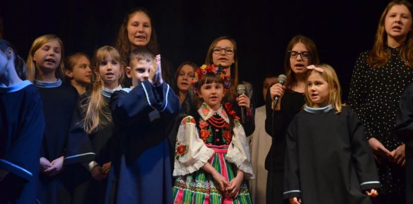Koncert kolęd w szkole pijarskiej w Łowiczu. fot. tb. - 1
