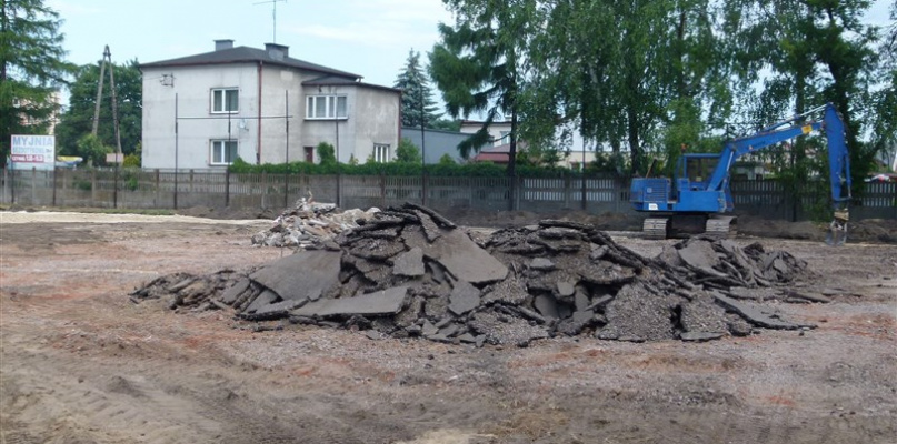 Tyle zostało ze starego boiska "Cebertowicza". Fot. EWR