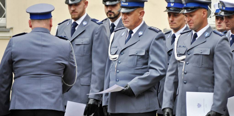Docenieni zostali m.in. policjanci, którzy w bezpośrednim pościgu zatrzymali sprawcę zabójstwa w Błędowie