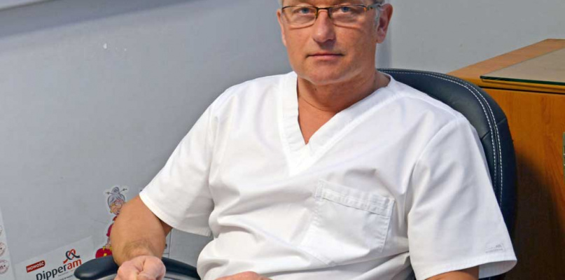 Wojciech Pietrzak, lekarz internista i rodzinny, właściciel NZOZ Medyk w Łowiczu. Fot. M. Kucharski