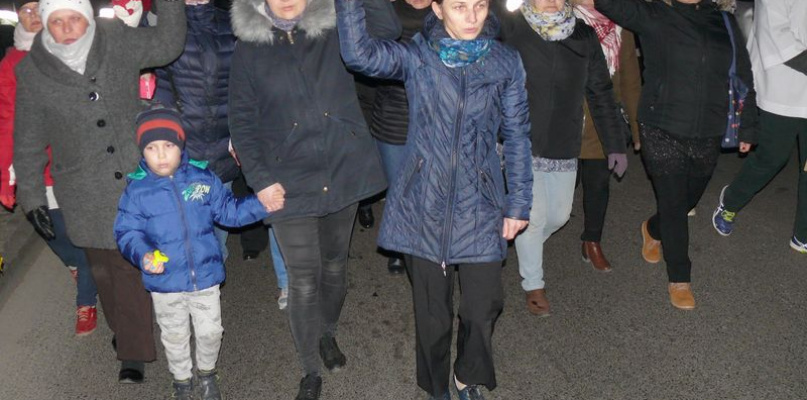 ŁOWICZ. Droga Krzyżowa przeszła ulicami miasta. fot. tb