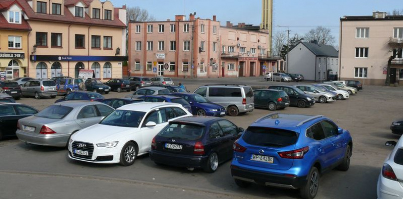 Plac przy ulicach: Koziej,Sybiraków i Podrzecznej już niedługo zmieni swoje oblicze - zdjęcie sprzed dwóch tygodni.. fot tb,
